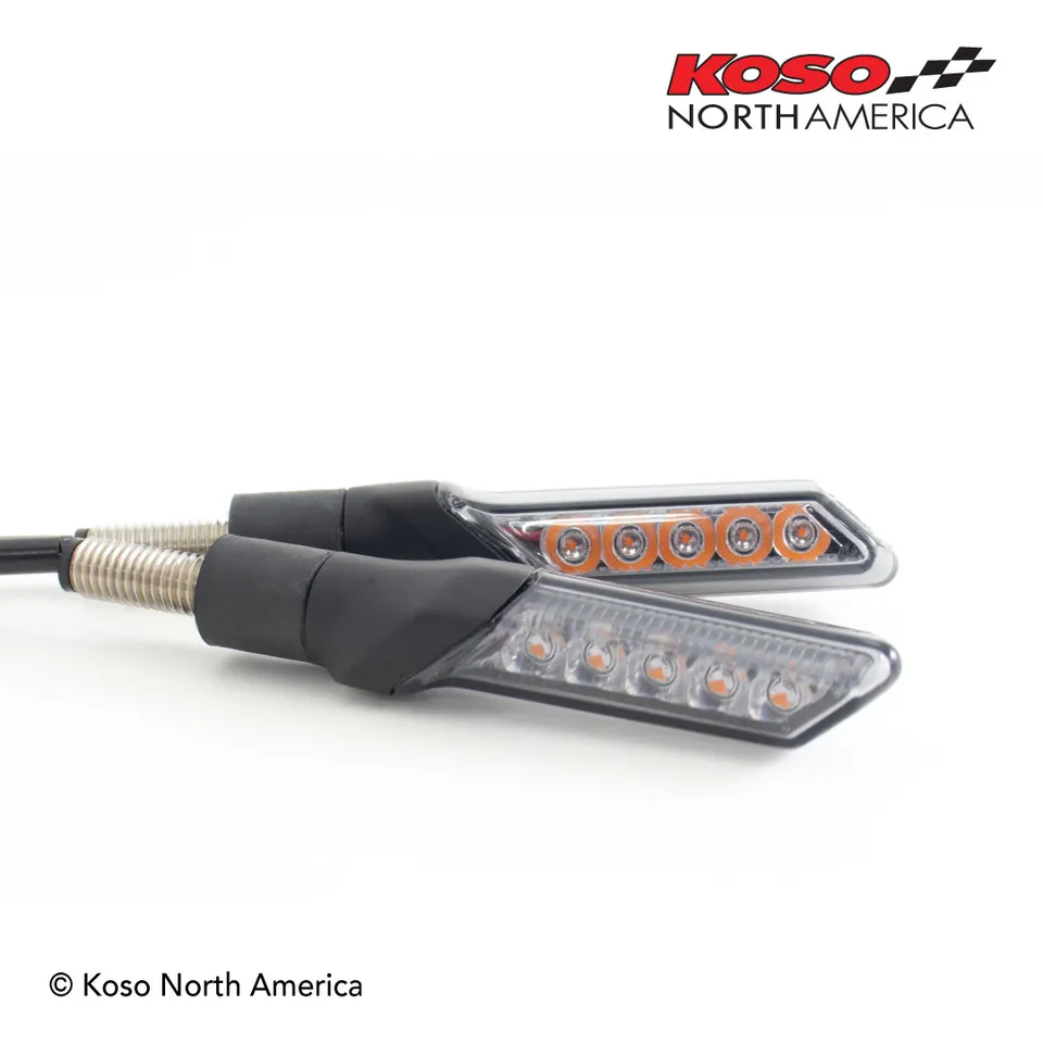 Koso GW-02 frecce LED sequenziali coppia lente fumé