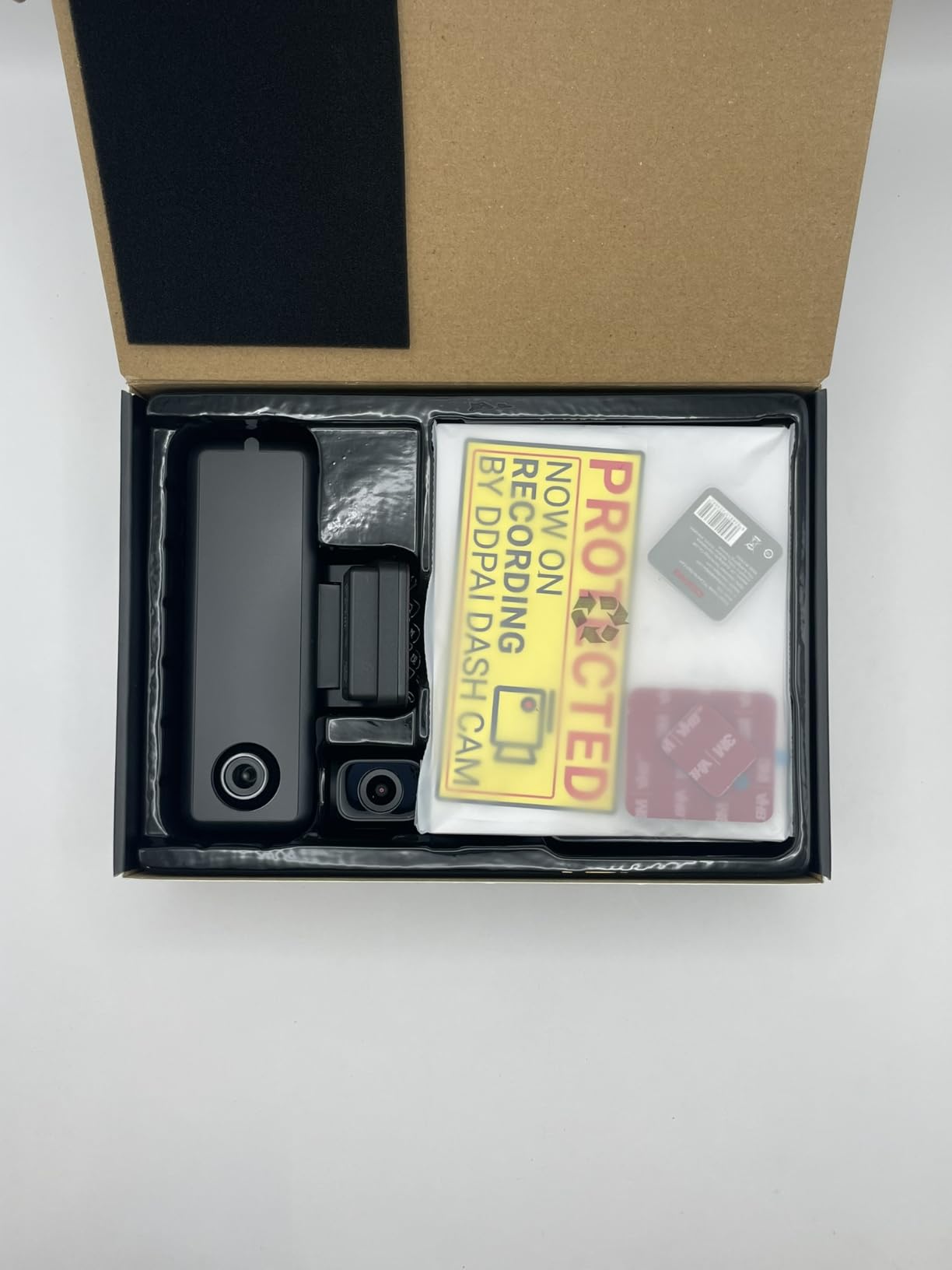 DDPAI N4T Pro Dashcam 3 Canali 4K 64GB GPS